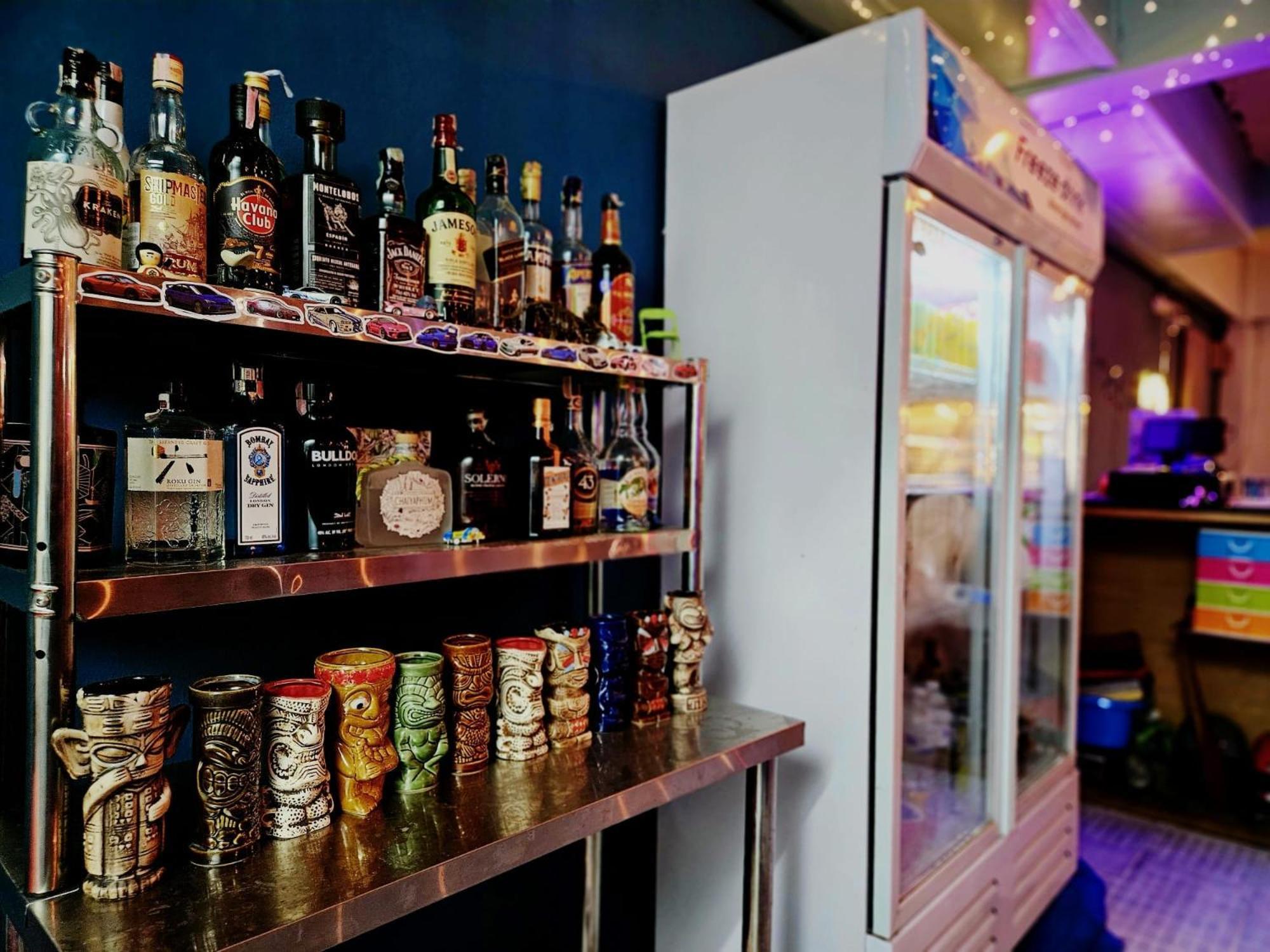 Tiki Tribe Bar & Hostel Ko Tao Exterior photo